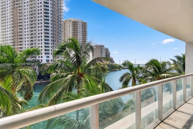 Photo - 465 Brickell Ave Unidad 419