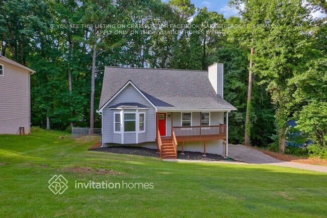 Photo - 1136 Norfolk Dr NW