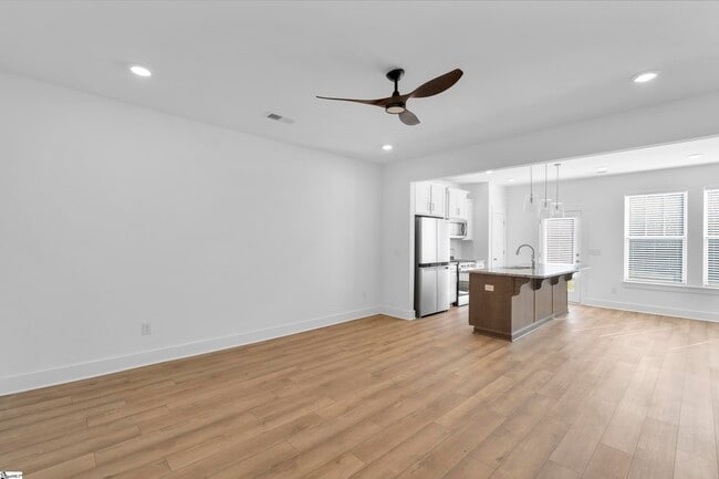 Photo - 11 Shager Pl