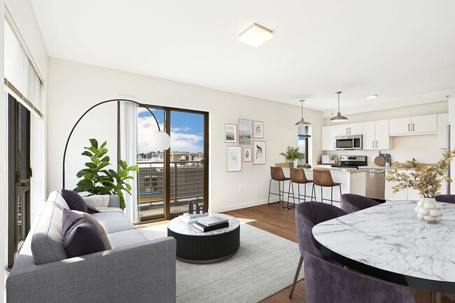 Photo - The Beverly Collection: Canvas