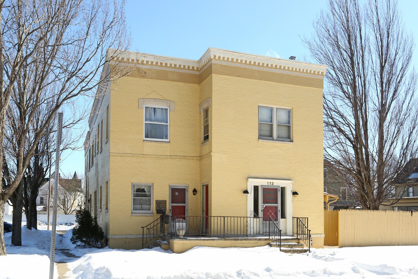 Photo - 113 S Washington St Apartamentos