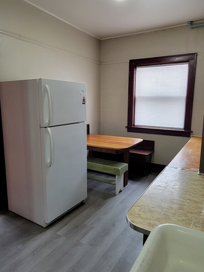 Photo - Best Apartments Unit 1