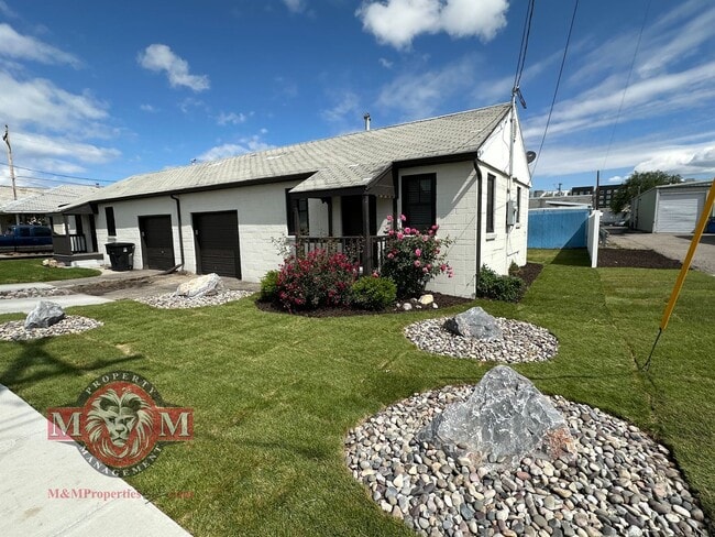 Photo - Cozy 1 Bd 1 Bath Remodeled Duplex