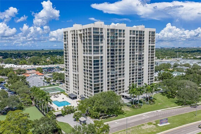 Building Photo - 3301 Bayshore Blvd Unit 2209A