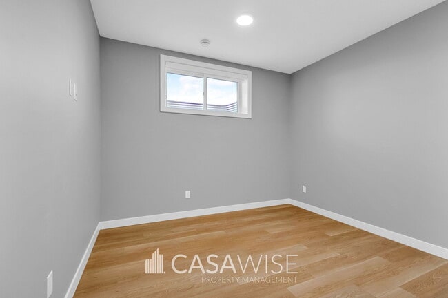 Photo - 6724 Alpha Blvd Unité Bsmt