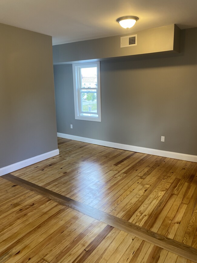 Photo - 1190 Plymouth Ave Unit 2 N