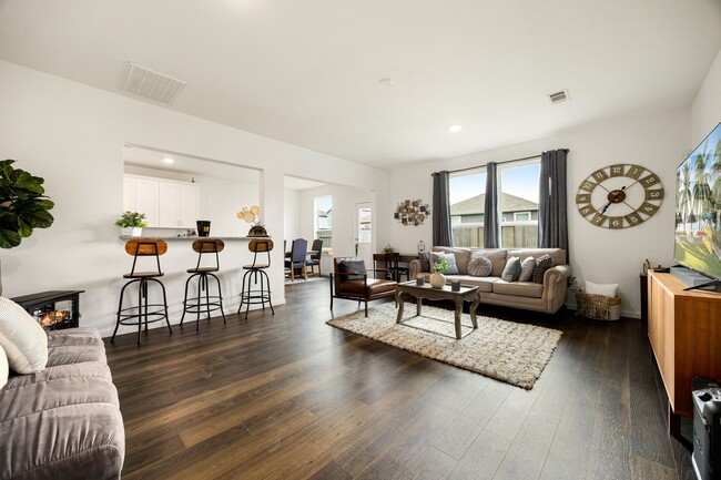 Building Photo - 25927 Chicory Dr