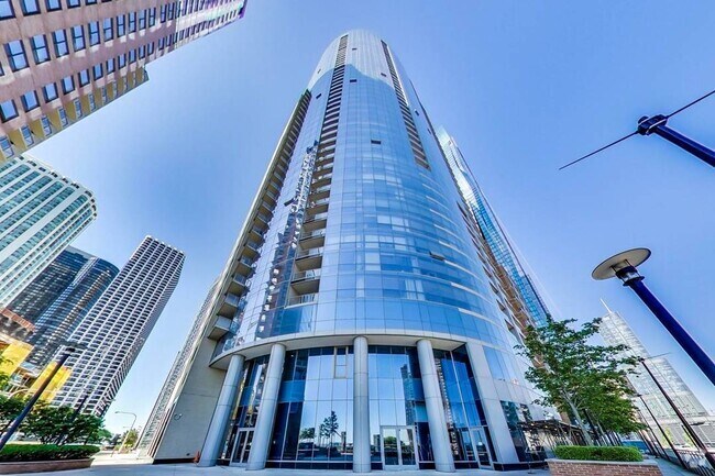 Building Photo - 420 E Waterside Dr Unit 1104 Rental