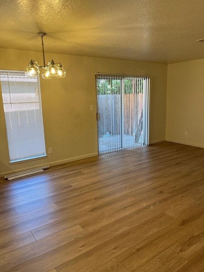 Photo - 2020 Floyd Ave Unit A