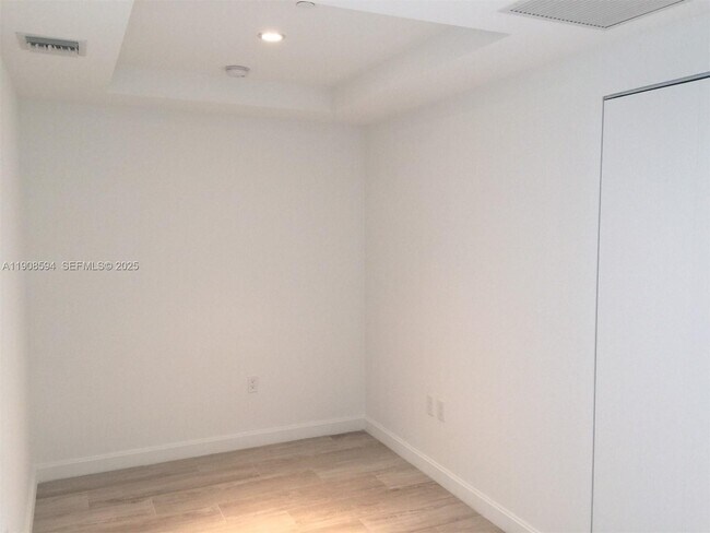 Photo - 45 SW 9th St Unit 1402