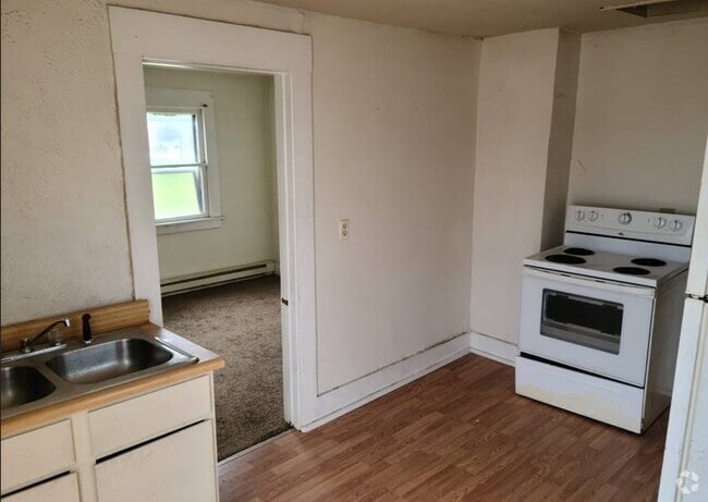 Building Photo - 30 E Harrison St Rental