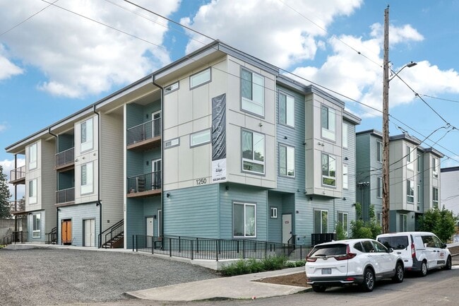 Photo - River Park Apartments