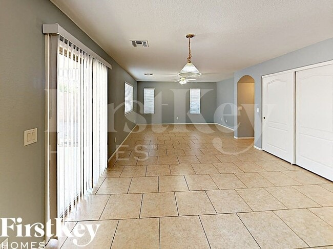 Photo - 2430 W Via Dona Rd