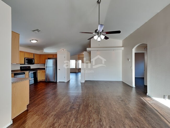 Photo - 18230 N 89th Ln