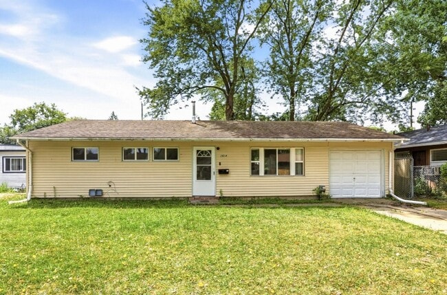 Building Photo - 2614 Tausend St