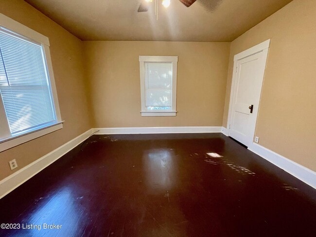 Photo - 2015 E Oak St Unit 2