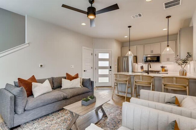 Photo - 1307 Cedar Ave