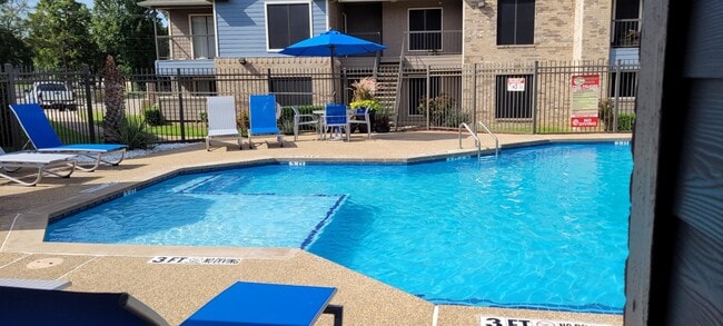 Springfield Crossing Apartments