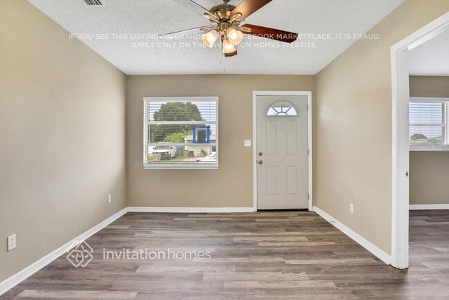 Photo - 2623 N Beaumont Ave