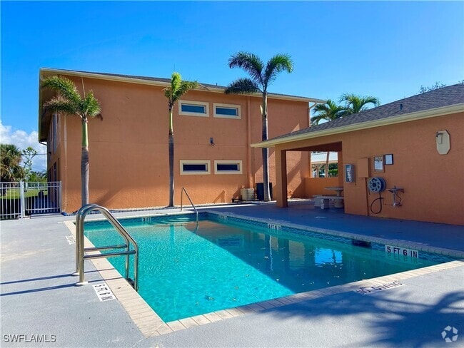 Building Photo - 1109 SW 48th Terrace Unit 4 Rental