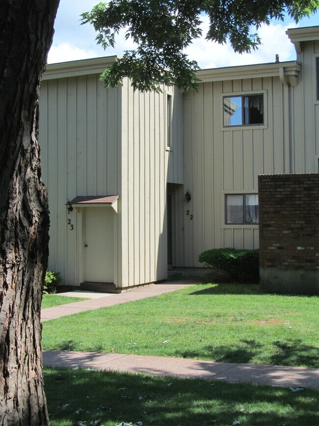 22 ster Ct Condo Unit 22 ster Court Condo for Rent in Newington, CT