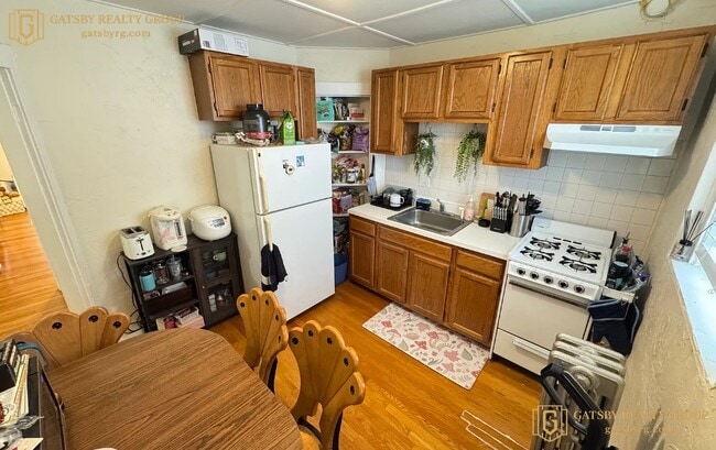 Photo - 302 Spring Street Ext