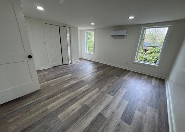 Photo - 250 N Anderson St Unit 250-B N Anderson St