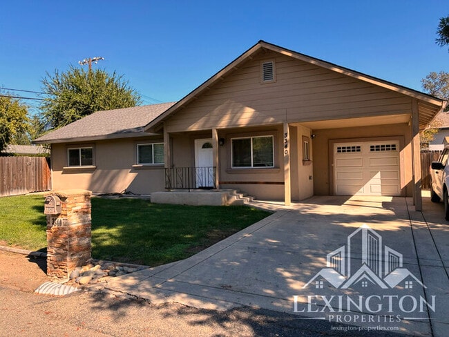 Lovely, 3BD/1BA Home, in Carmichael Neighb... - Lovely, 3BD/1BA Home, in Carmichael Neighb...