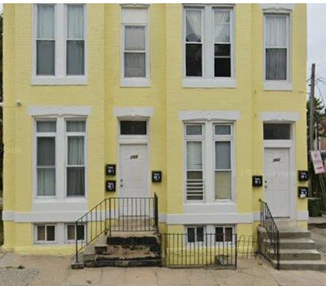 Building Photo - 101 E 22nd St Unit 101 East 22nd Street - 1