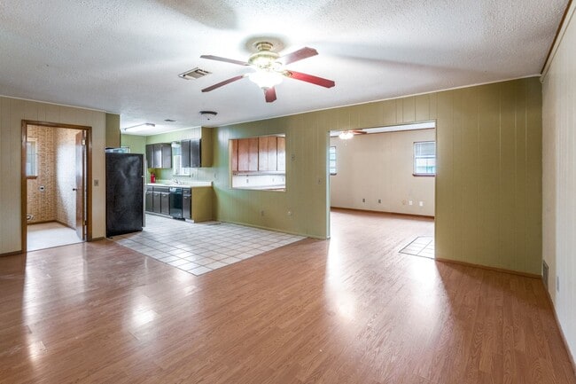 Photo - BEAUTIFUL 3-BEDROOM HOME IN LAKEWOOD SHADOW, NEW BRAUNFELS