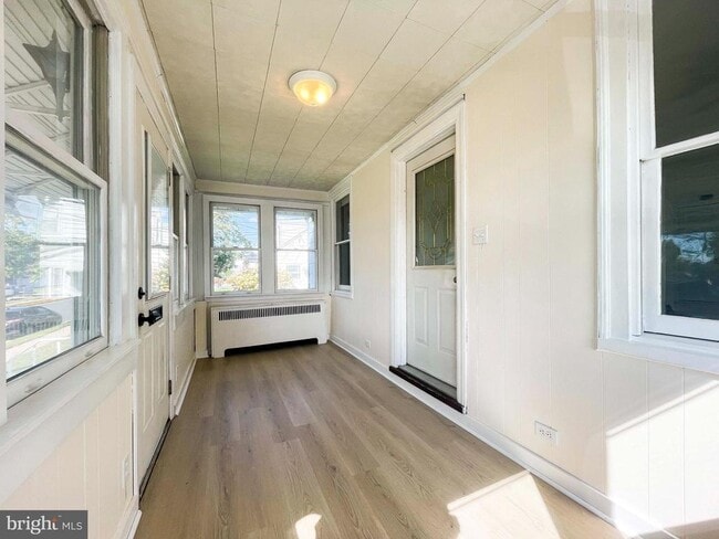 Photo - 8 Poplar Ave