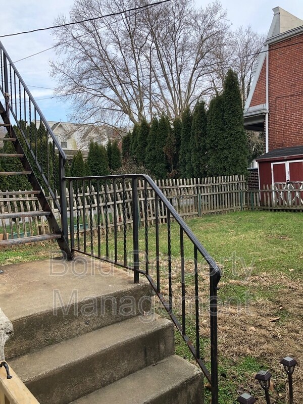 Photo - 1118 Exeter St Unidad 2nd Fl.