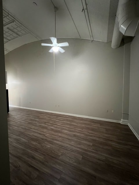 Photo - 316 W Walnut St Unidad 210