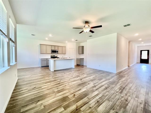 Photo - 1208 Sequoia Ln