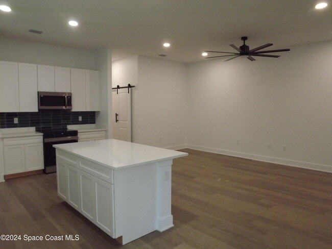 2273 Highland Ave