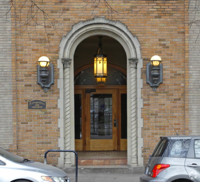 Metropolitan Apartments