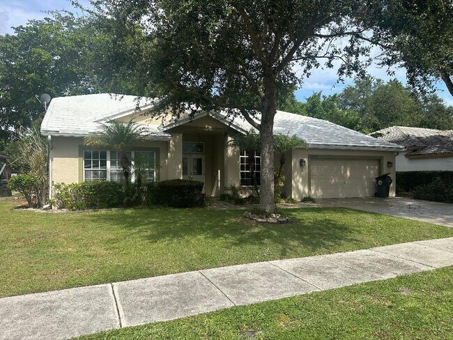 Building Photo - 5503 NW 39th Ave