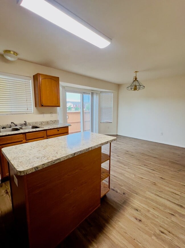 Photo - Lovely 3 Bedroom 2 Bath w/ gas fireplace