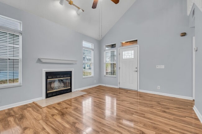 Photo - 5904 Colchester Dr