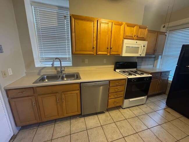 Photo - 4139 Cleveland Ave Unit 1F