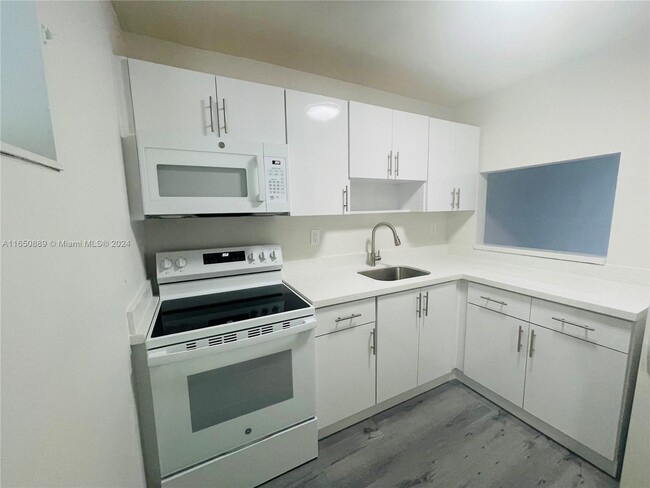 Photo - 11309 SW 200th St Condominio Unidad 103-C