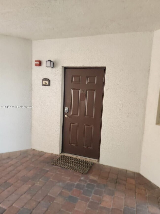 Photo - 8960 NW 97th Ave Unit 102