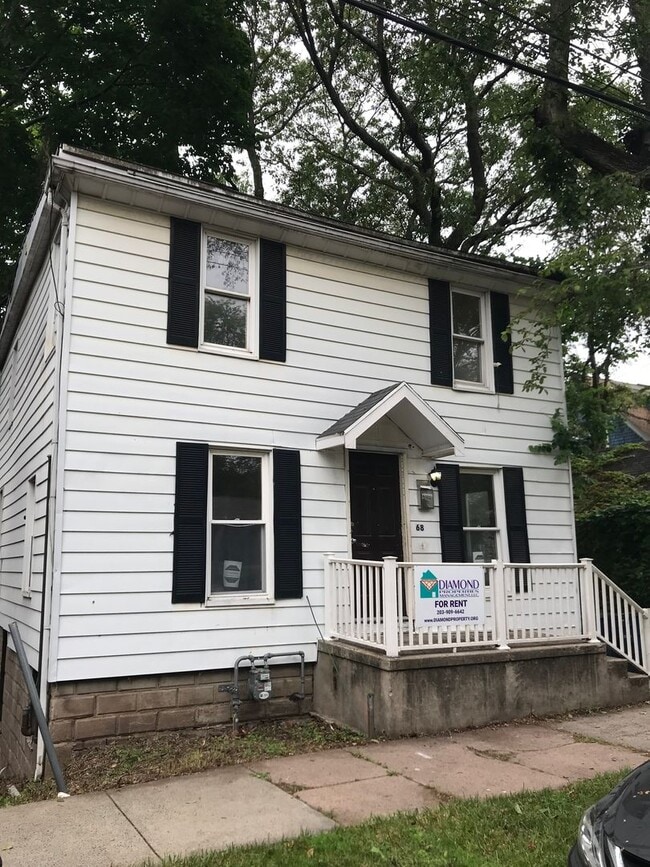 Single Family Home 4 Bed 2 Full Baths - Single Family Home 4 Bed 2 Full Baths