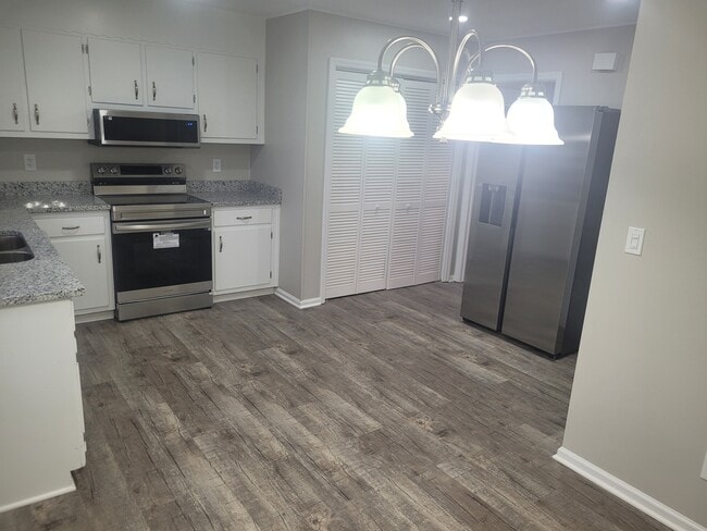 Photo - 3335 Elder Mountain Rd