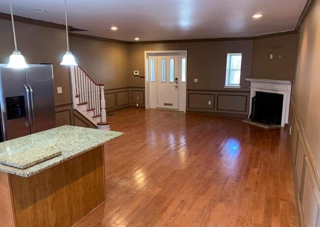 Photo - 348 Glen Echo Rd