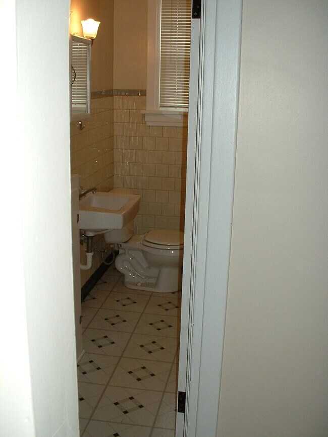 Photo - 304 S Madison St Unit 1B