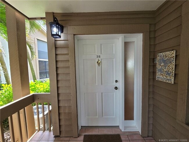 Photo - 316 NE Edgewater Dr