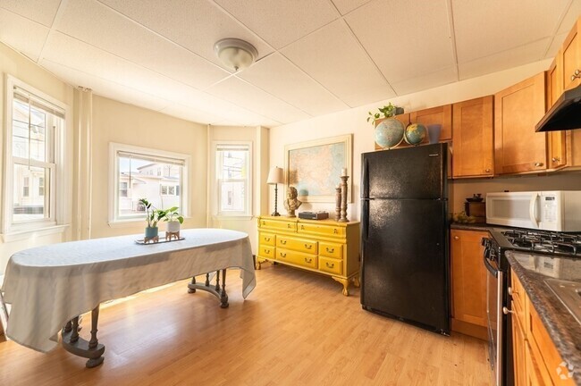 Building Photo - 202 Washington St Unit 1F Rental