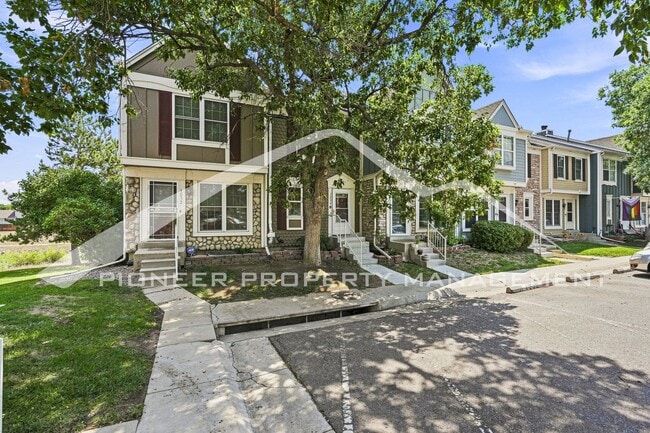 Building Photo - 1234 S Idalia St
