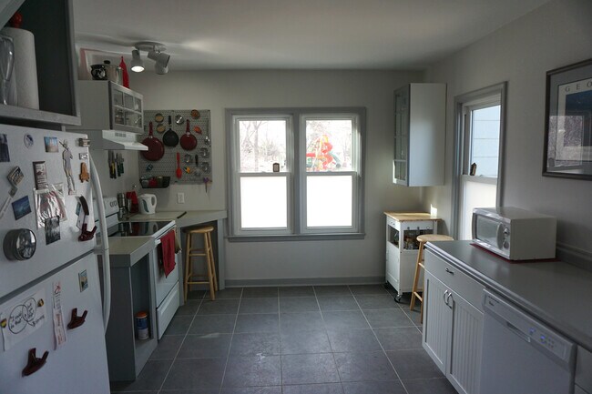 Photo - 920 Morehead Street